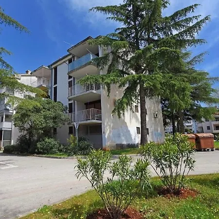 Apartman Lopez Pintar דירה