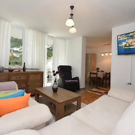 דירה Apartman Lopez Pintar פורץ